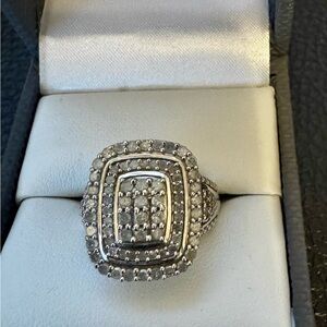 Round White Diamond Rhodium over Sterling Silver Cluster Ring. Sz 5.